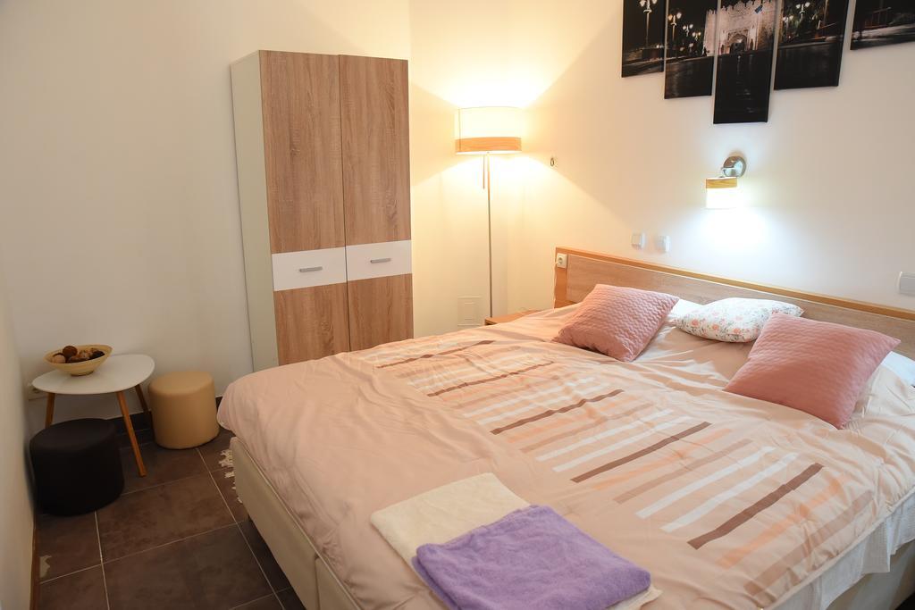 Mps Lux Apartments Ni Buitenkant foto
